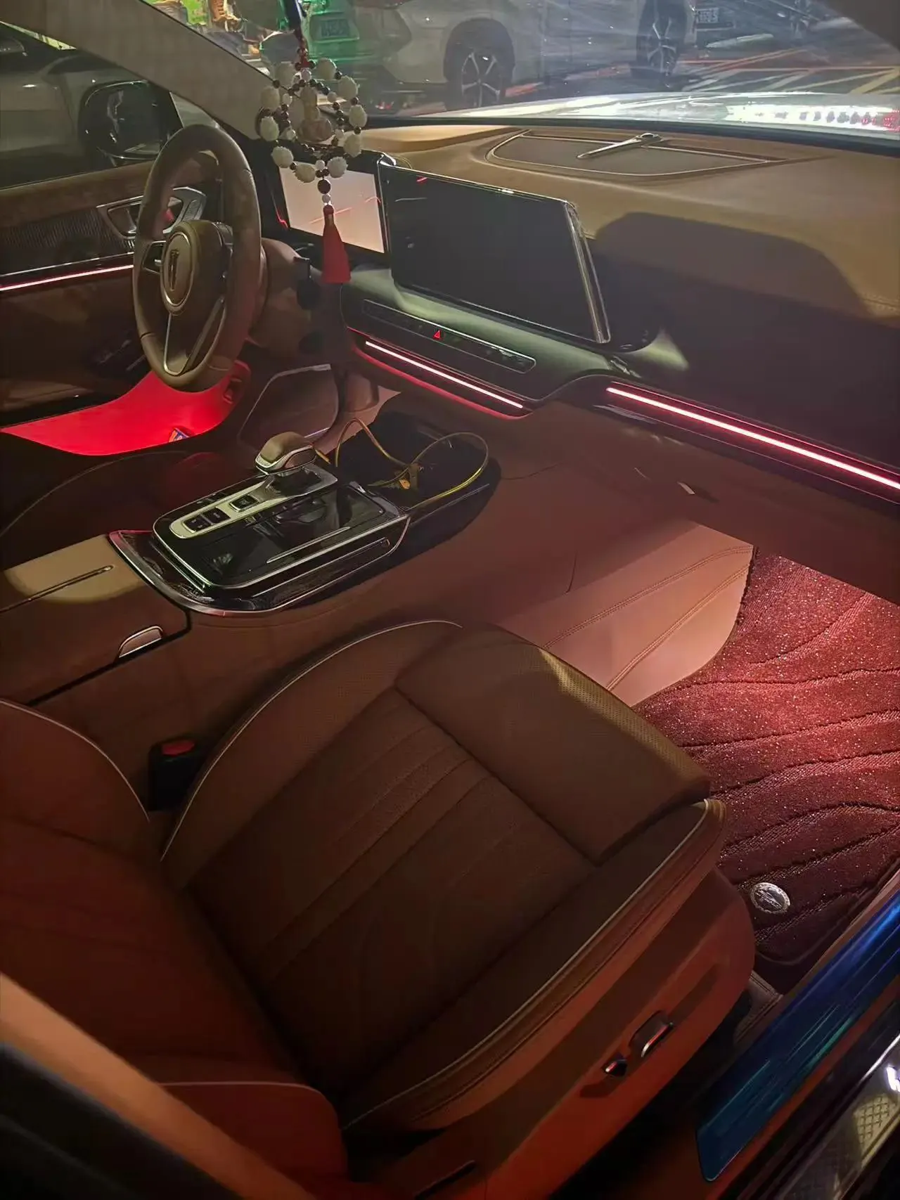 HongQi 2025 H9 48V 2.0T Two-Drive Flag Enjoy Deluxe Business Edition 5-seat Automatic Gear 7