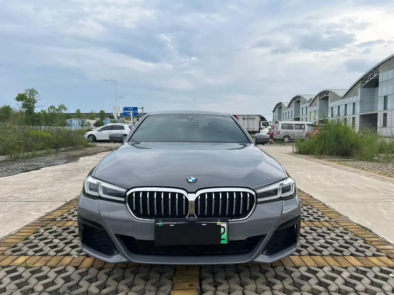 BMW 5 series new energy 2021 535Le M sports suit 2