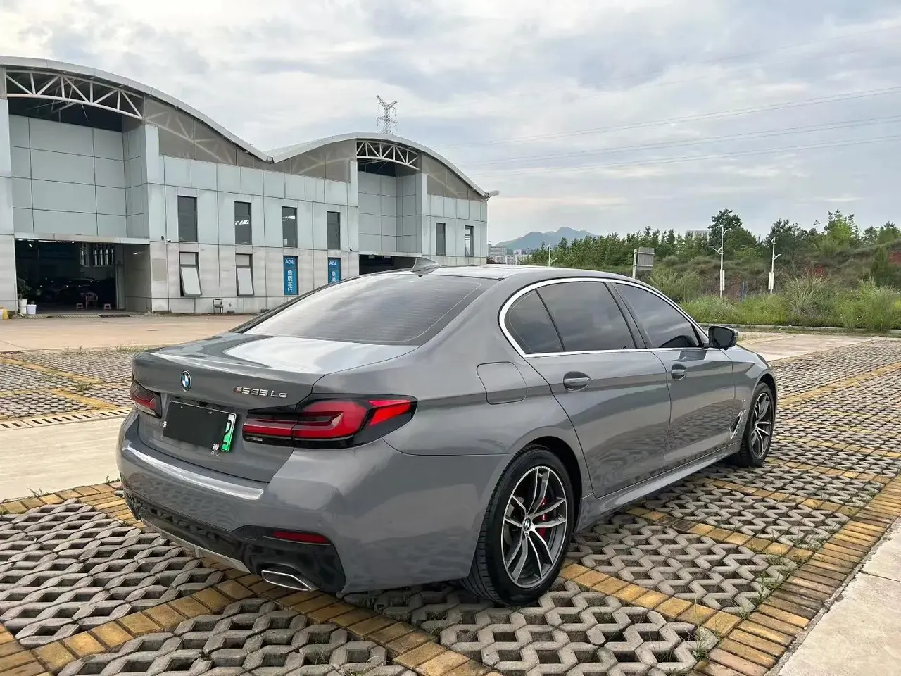 BMW 5 series new energy 2021 535Le M sports suit 6