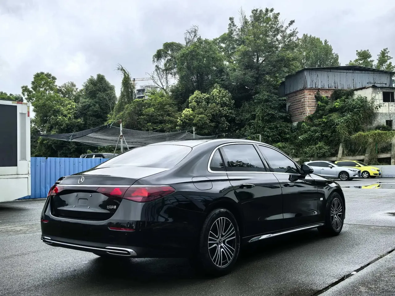 Mercedes Benz E Class 2026 E 260 L 48V 2.0T Classic Automatic Gear 9