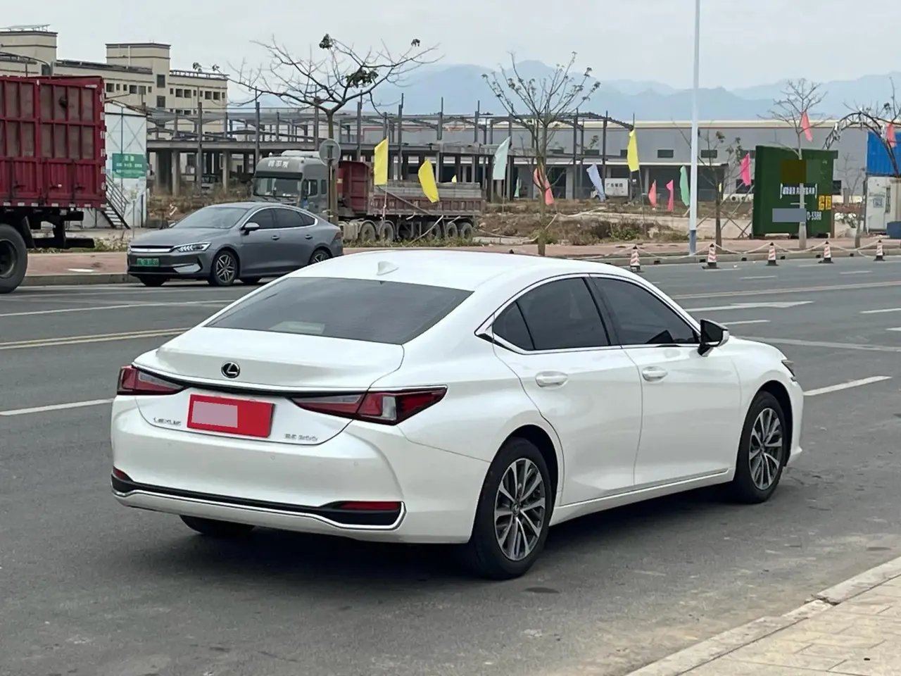 Lexus ES 2021 200 Excellence Edition 9