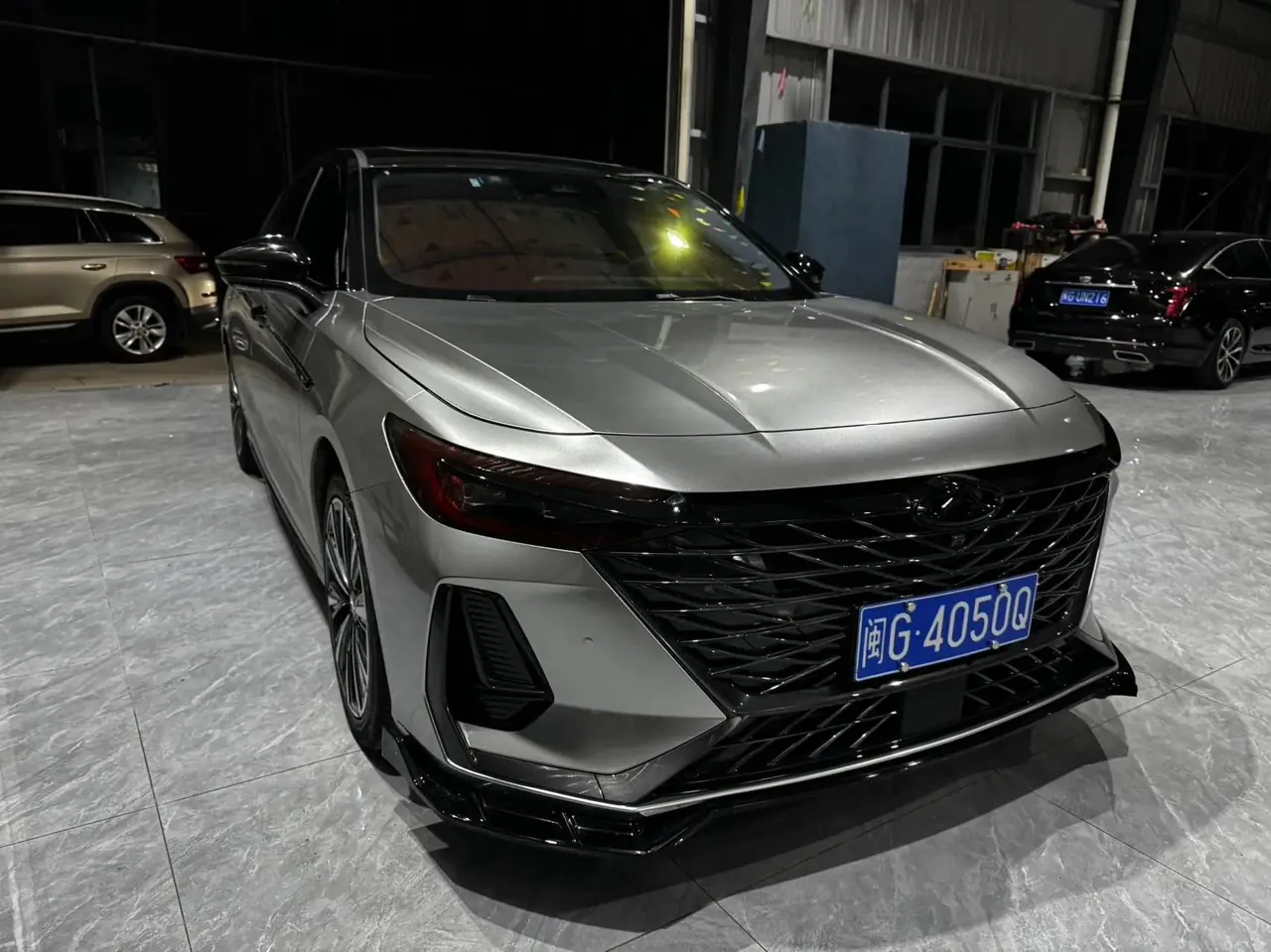 Chery 2025 Erez 8 2.0T Royal Automatic 3