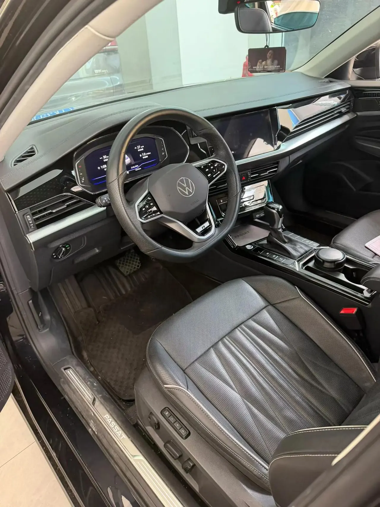 Volkswagen 2023 Passat 2.0TSI 330TSI Star Deluxe Edition (Modified) Automatic Gear 3