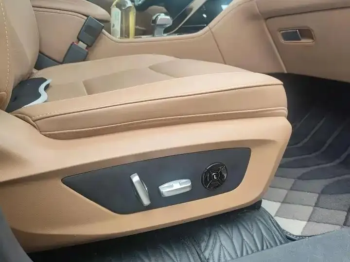 Li ONE 2021 Range-Extended 6-Seater Version 14