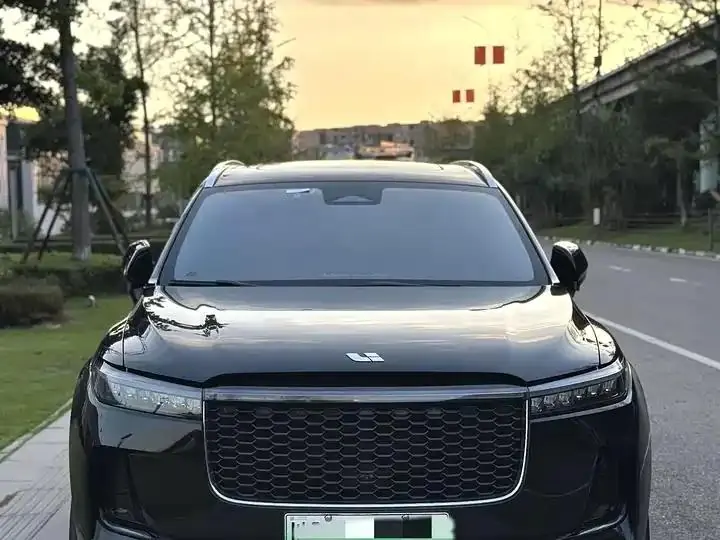 Li ONE 2021 Range-Extended 6-Seater Version 2