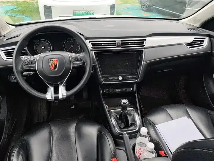 Roewe i5 2020 1.5L Manual 4G Interconnected Linghao Edition 12
