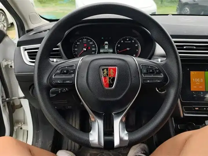Roewe i5 2020 1.5L Manual 4G Interconnected Linghao Edition 15