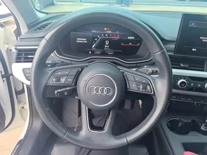 Audi A4L 2022 model 40 TFSI Sporty Style version 11