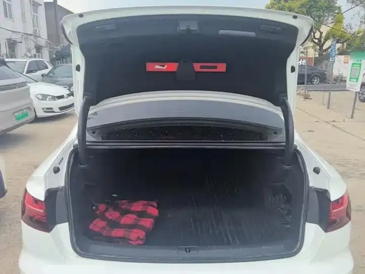 Audi A4L 2022 model 40 TFSI Sporty Style version 19