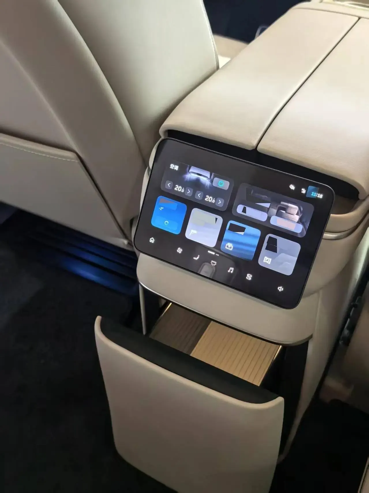 NIO 2026 ES8 6‑Seater Executive Luxury Edition Automatic Transmission 9