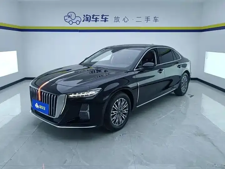 HongQi H5 2025 1.5T DCT Flag Rhyme Edition - View 1