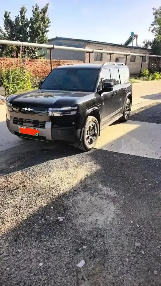Open image lightbox: FangChengBao 2025 Titanium 7 1.5T Stepless 200KM Two-Drive Max Edition Automatic Gear