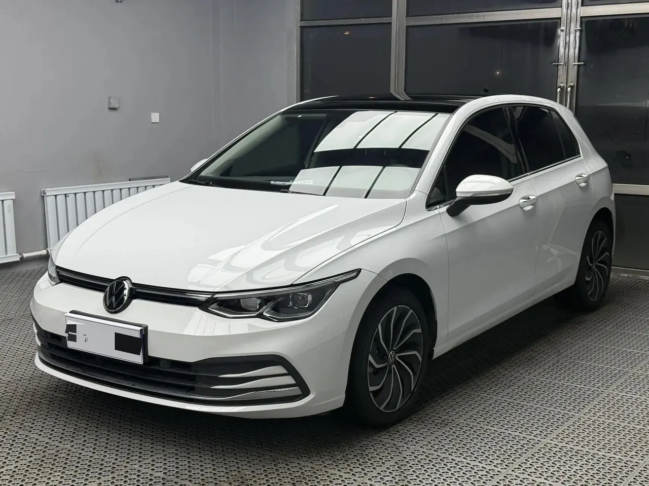 Golf 2021 200TSI DSG - View 1