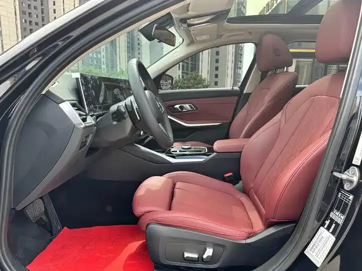 BMW 3 Series 2023 model 320Li M Sport Package 10