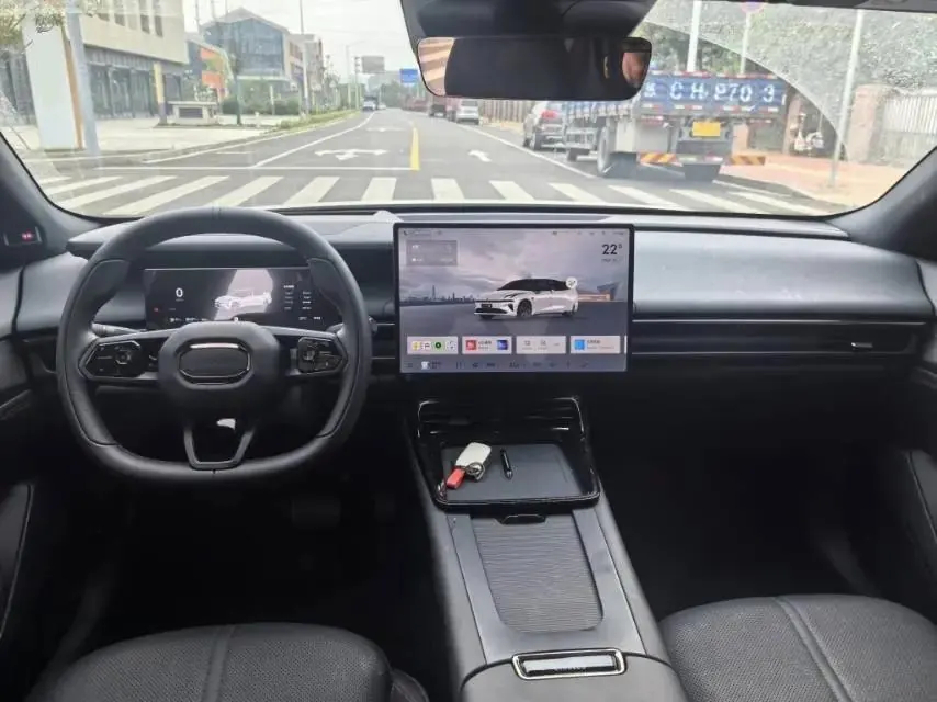 LYNK&amp;CO 2026 LYNK&amp;CO 07 EM-P 1.5T 126 Long-Range Ultra Automatic 9