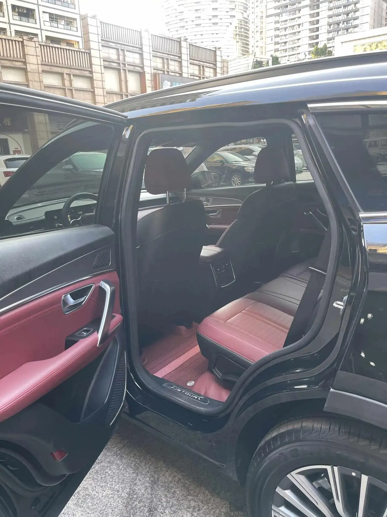 Jetour 2025 X70 PLUS 1.5T Stepless Edition 5-seat Automatic Gear 9