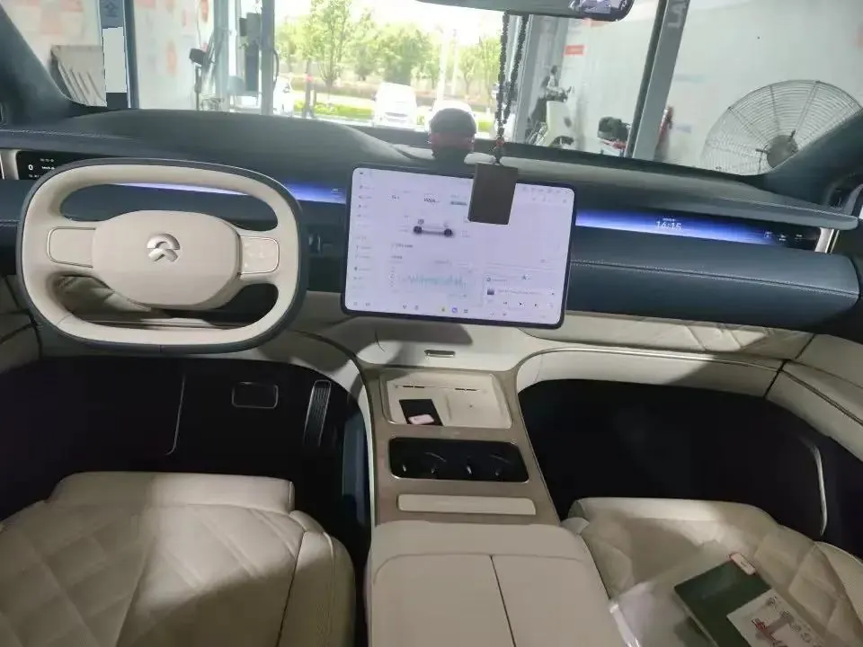 NIO ET9 2024 basic model 8