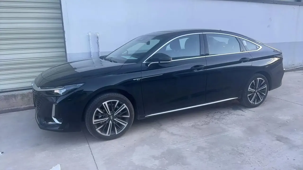 Chery 2025 Erez 8 1.6T Automatic Gear - View 1