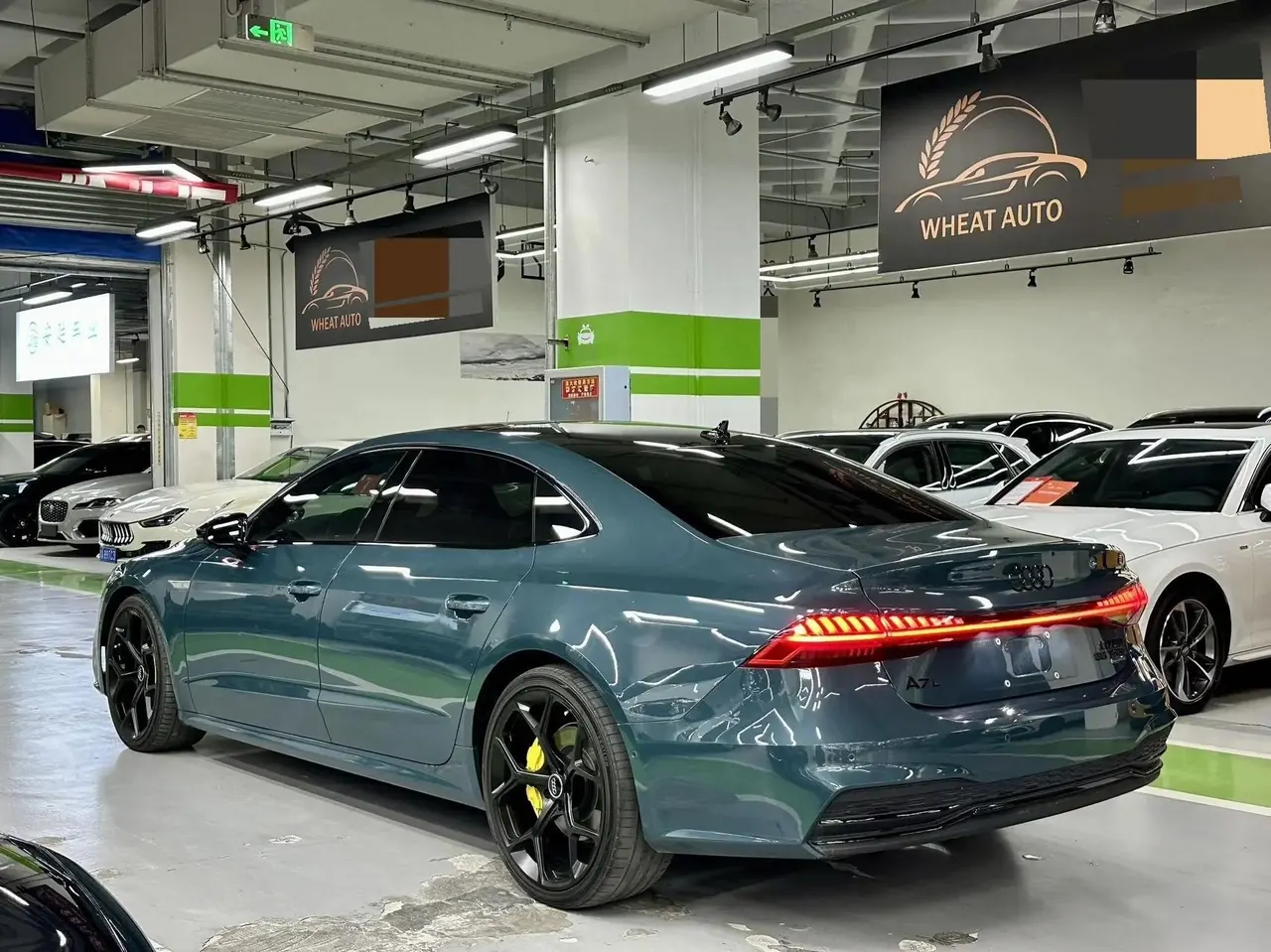 Audi A7L 2022 55 TFSI quattro S-line edition executive Edition 7