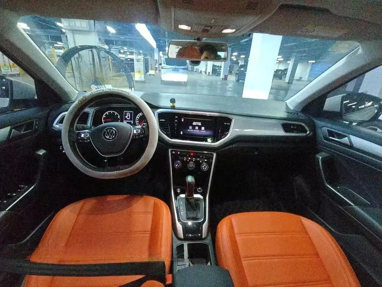 T-ROC 2022 280TSI DSG Front-Wheel-Drive Elite PLUS 10