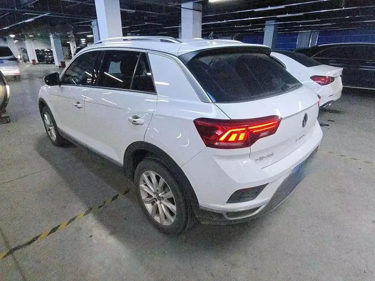 T-ROC 2022 280TSI DSG Front-Wheel-Drive Elite PLUS 12