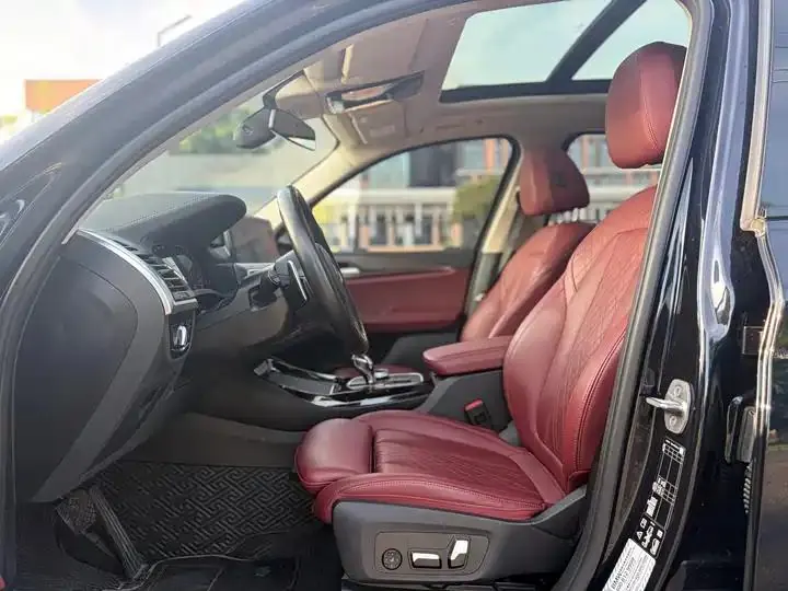 BMW X3 2022 xDrive30i Leading M Obsidian Night Suit 7