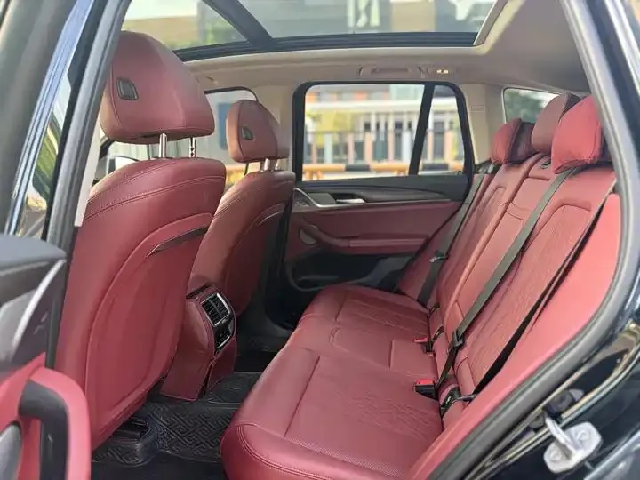 BMW X3 2022 xDrive30i Leading M Obsidian Night Suit 8