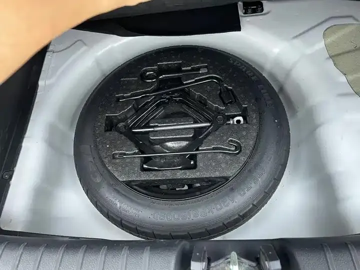 Yi run 2021 1.4L CVT fun skylight 10