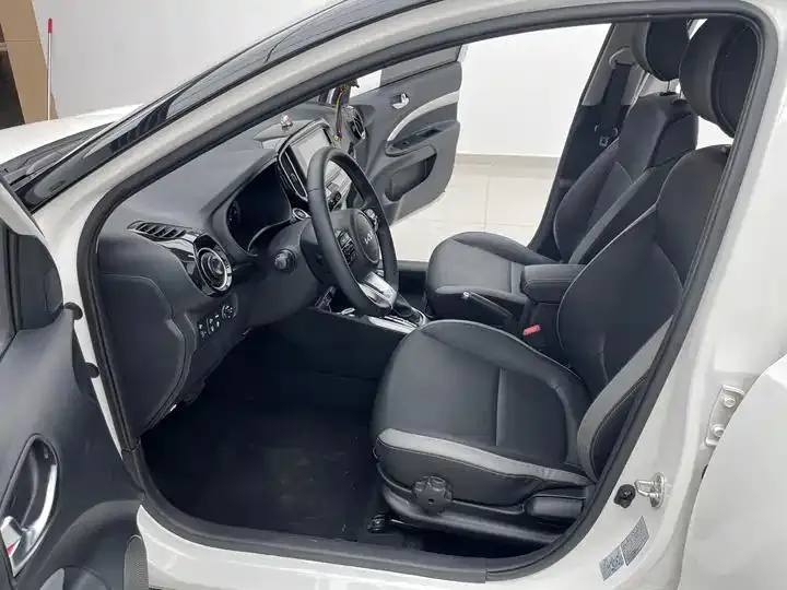 Yi run 2021 1.4L CVT fun skylight 7