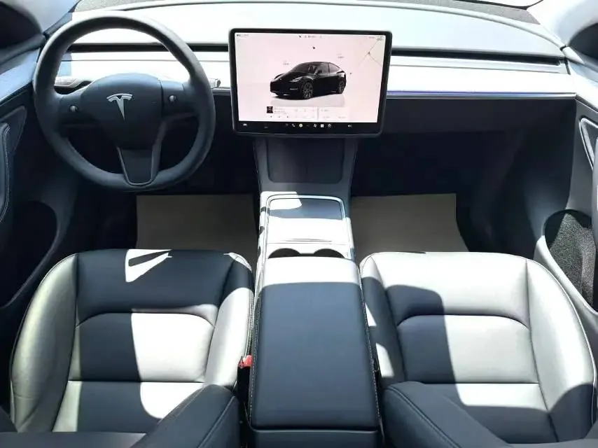 Model Y 2024 rear-wheel drive version 5