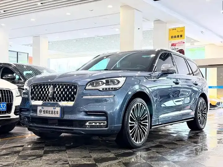 The Flying Gentleman 2022 3.0T V6 Four-Wheel-Drive Presidential Edition - View 1