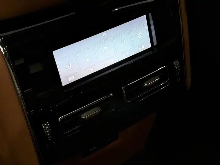 The Flying Gentleman 2022 3.0T V6 Four-Wheel-Drive Presidential Edition 19