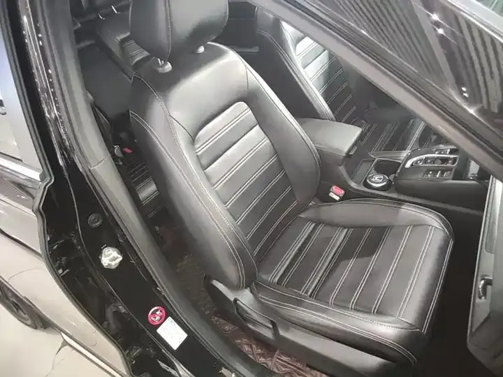 Honda CR-V New Energy 2023 2.0L e:PHEV Leading Edition 25