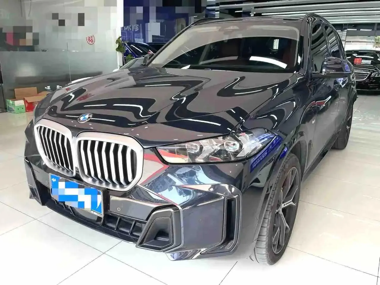 BMW 2023 X5 xDrive30Li 48V 2.0T Luxury Model M Sport Night Edition Automatic - View 1