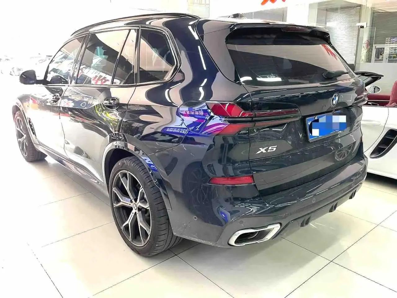 BMW 2023 X5 xDrive30Li 48V 2.0T Luxury Model M Sport Night Edition Automatic 3