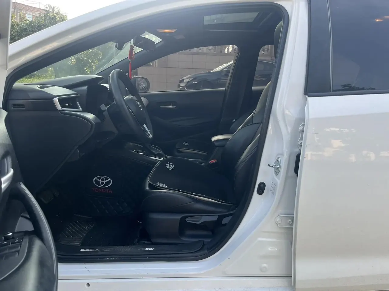 Levin 2022 185T CVT Luxury Edition 4