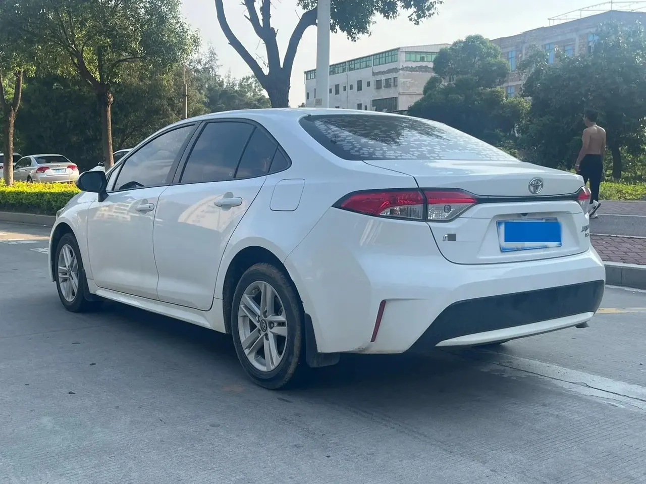Levin 2022 185T CVT Luxury Edition 9