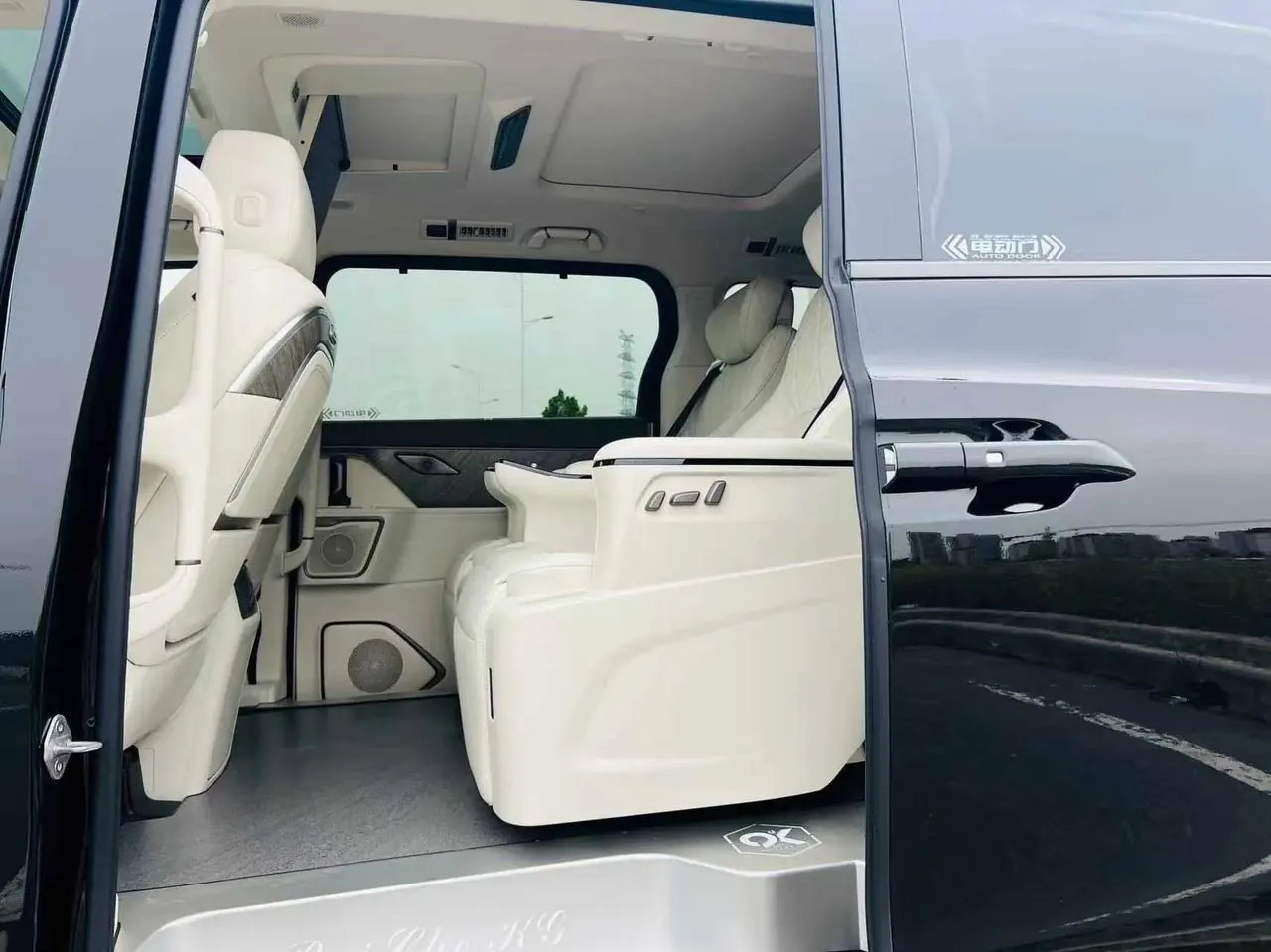 WEY 2025 high mountain 8 Hi4 1.5T four-wheel drive version automatic gear 6