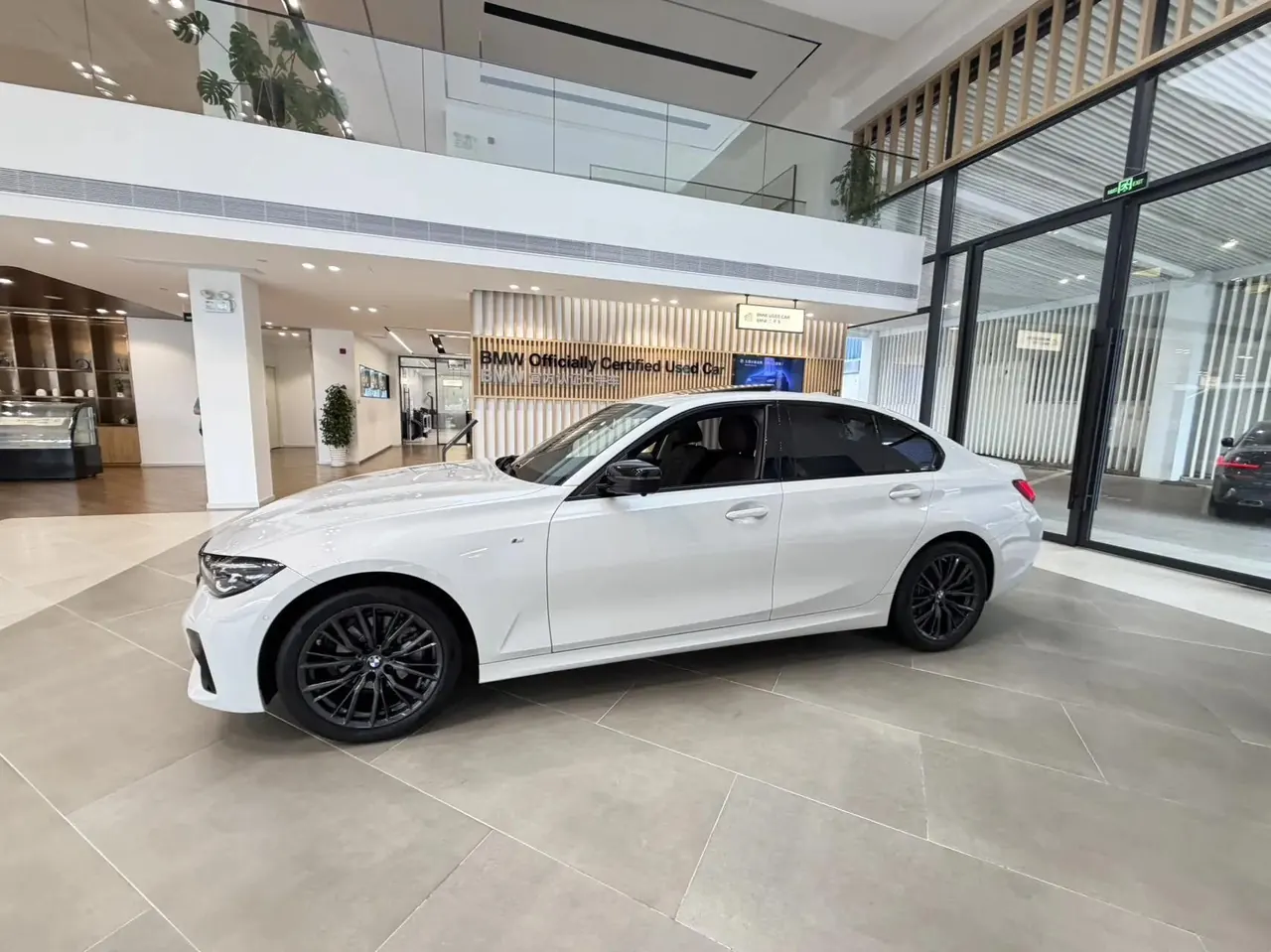 BMW 3 Series 2022 Changed 325i M Sports Night Suit 5