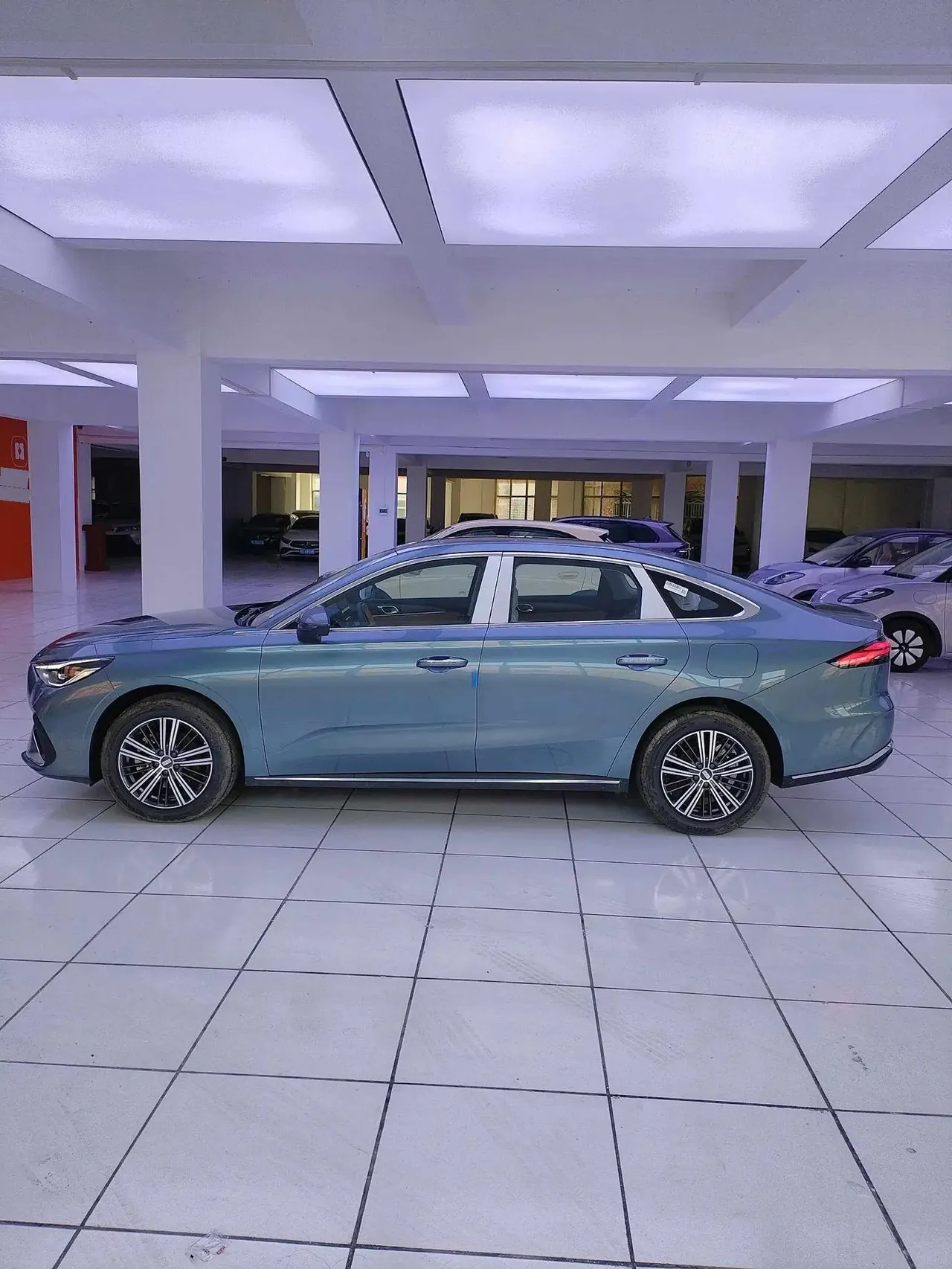Geely Galaxy 2025 xingyao 6 EM-i 1.5 125km exploration version automatic gear 14