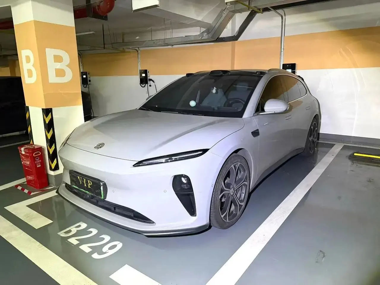 NIO ET5T 2024 Model 75kWh Touring - View 1
