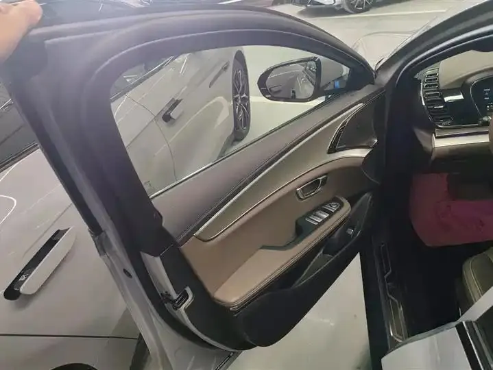 Han 2025 DM-i Intelligent Driving Version, 125km Range, Prestige Model 7