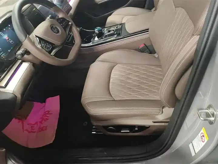 Han 2025 DM-i Intelligent Driving Version, 125km Range, Prestige Model 9