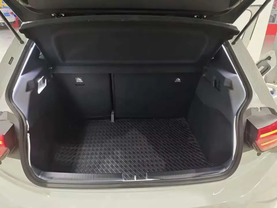 Volkswagen 2025 ID. 3 smart superior version of automatic gear 6