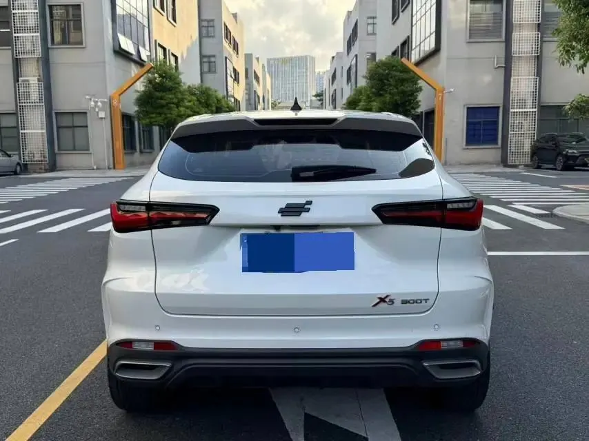 ChangAn Oshan X5 2021 1.5T DCT honorable model 5
