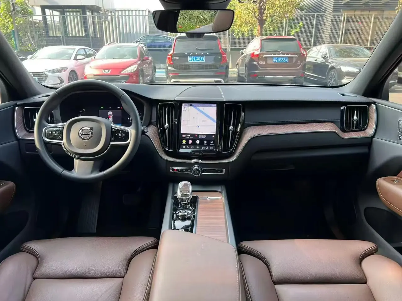 Volvo XC60 2023 B5 4WD Zhiyuan Deluxe Edition 3