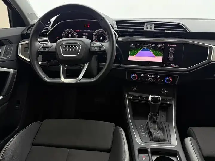 Audi Q3 2023 35 TFSI Fashion Dynamic (1.4T) 10
