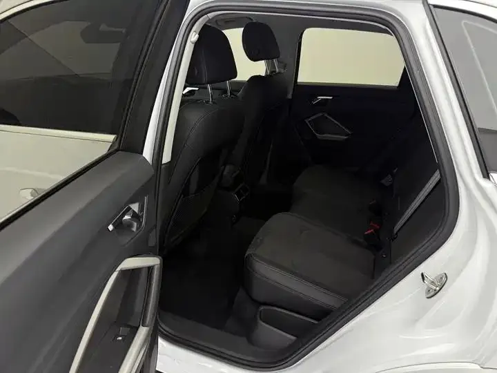 Audi Q3 2023 35 TFSI Fashion Dynamic (1.4T) 15