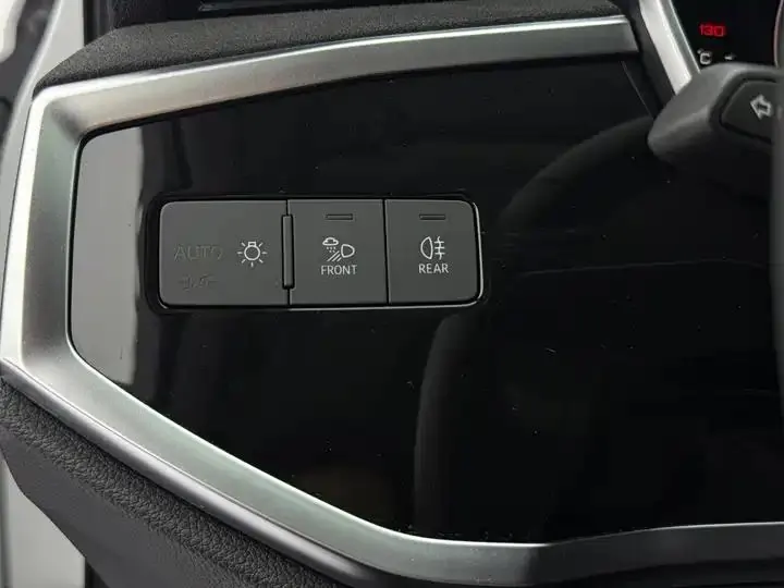 Audi Q3 2023 35 TFSI Fashion Dynamic (1.4T) 19