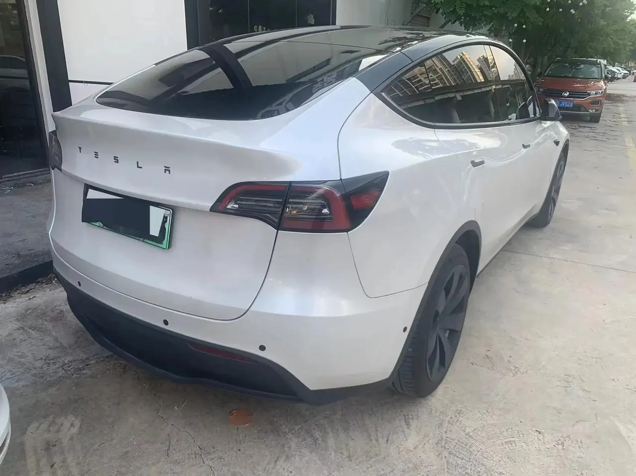 2022 Model Y Refreshed Rear-Wheel-Drive Version 2
